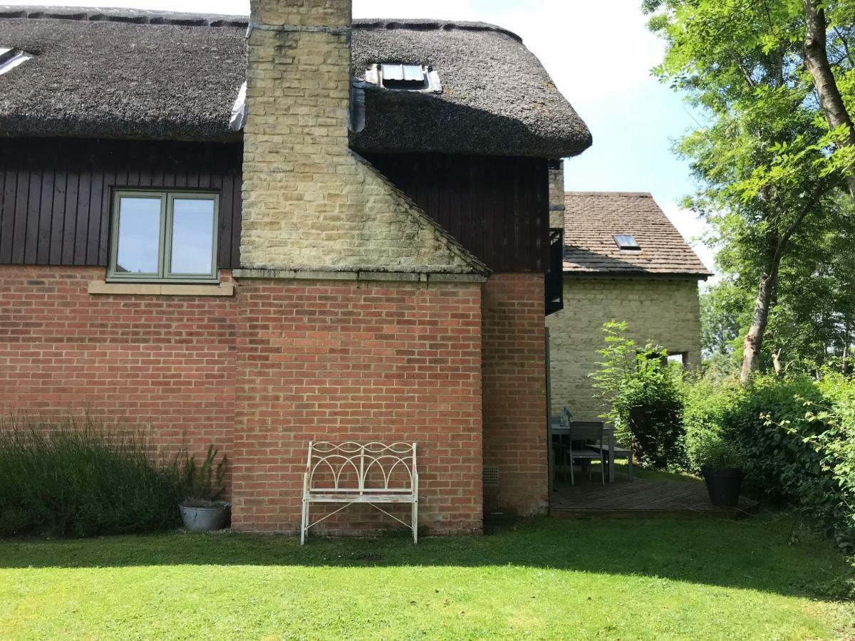 Carp'S Rise Cottage Somerford Keynes Exterior foto